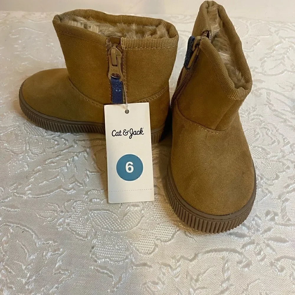 🛍Cat & Jack Boys Arias Winter Boots size :6